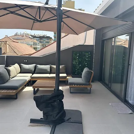 The Terrace House * 푸엔히롤라