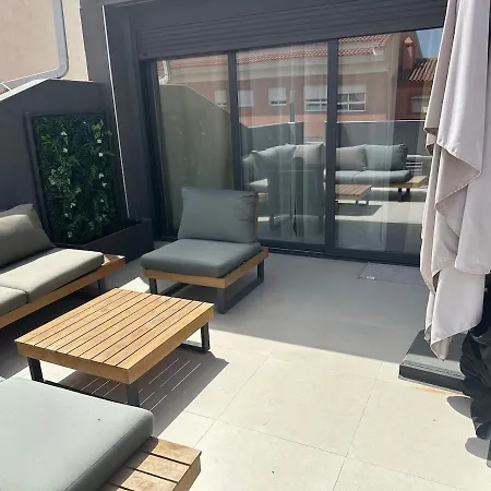 The Terrace House 푸엔히롤라